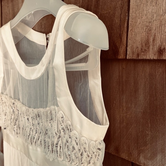 BCBG π― Silk Lace Chiffon Satin Cocktail Dress Sz 4 Cream - Picture 5 of 15